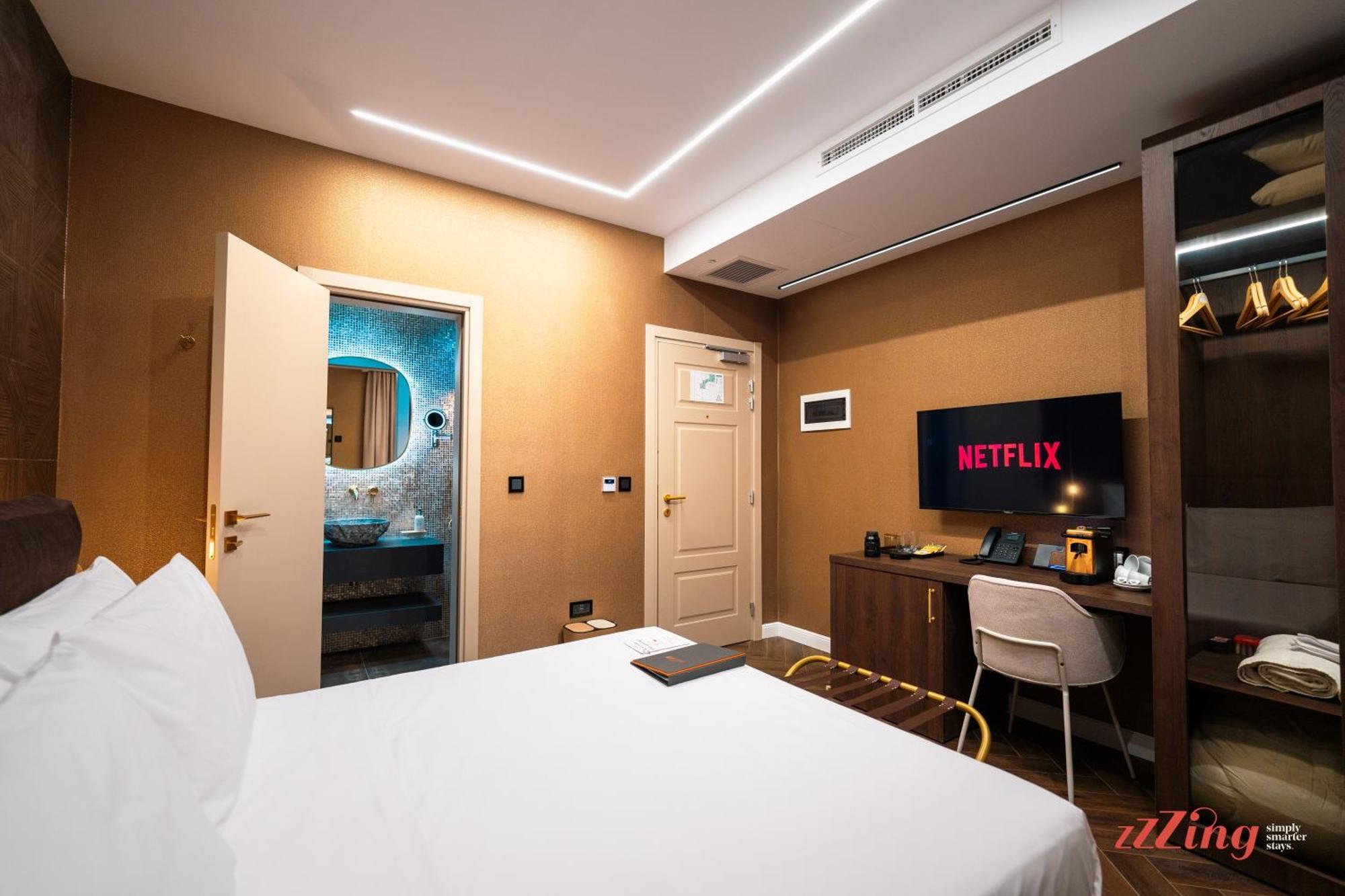 Avalon Boutique Hotel Валета Екстериор снимка
